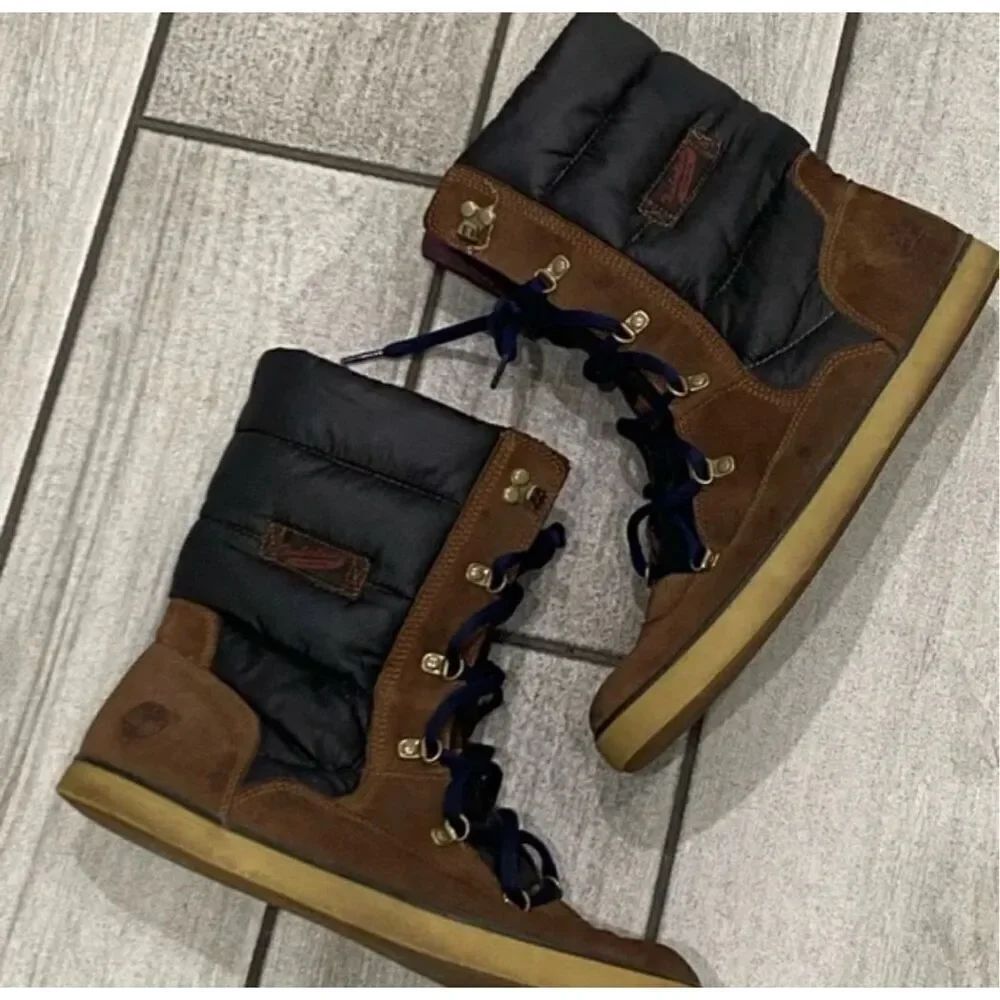 Timberland Deering Puffy Lace Up Boot. Women's size 9.